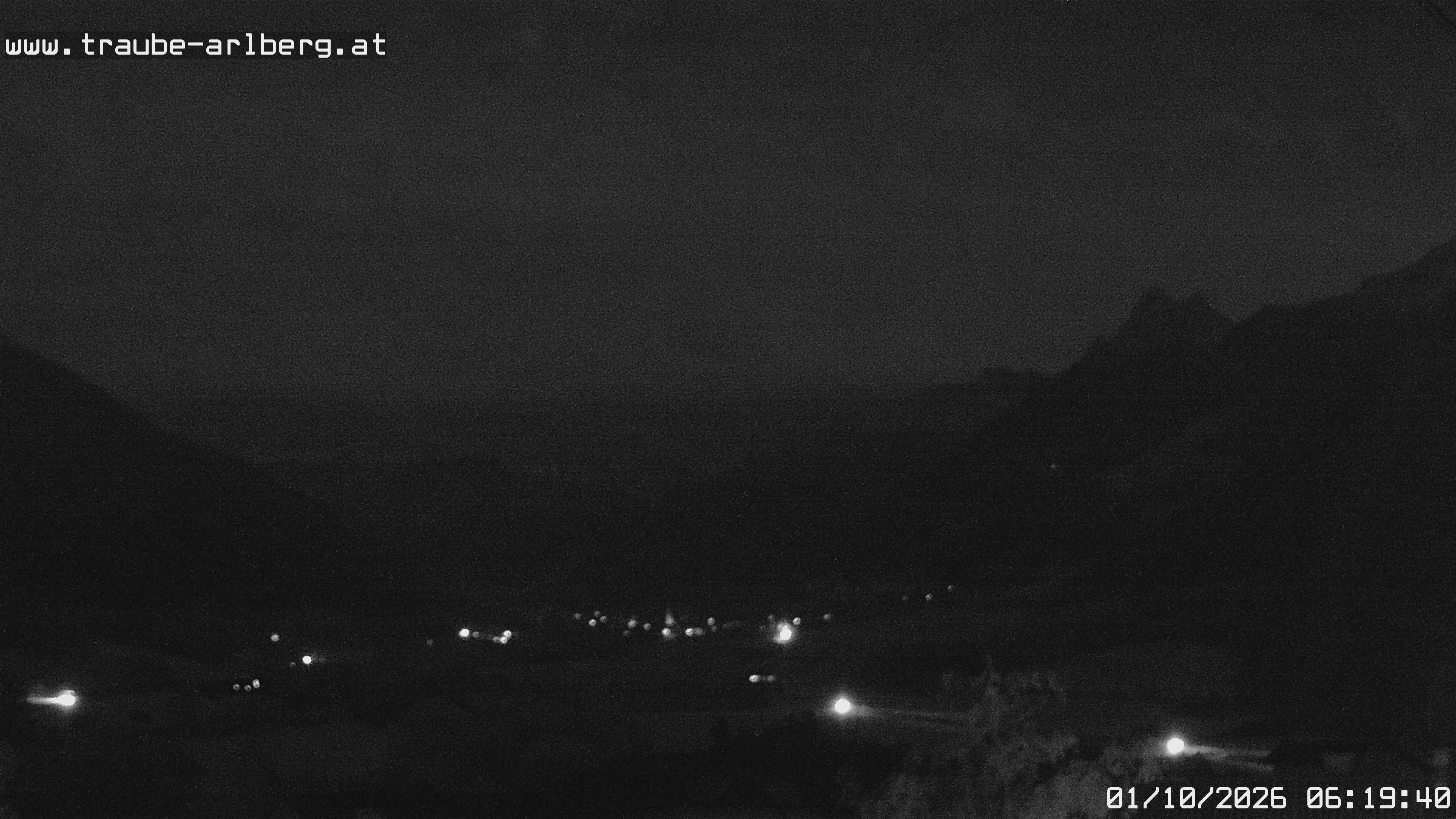 Archiv Foto Webcam Pettneu, Gasthof Traube