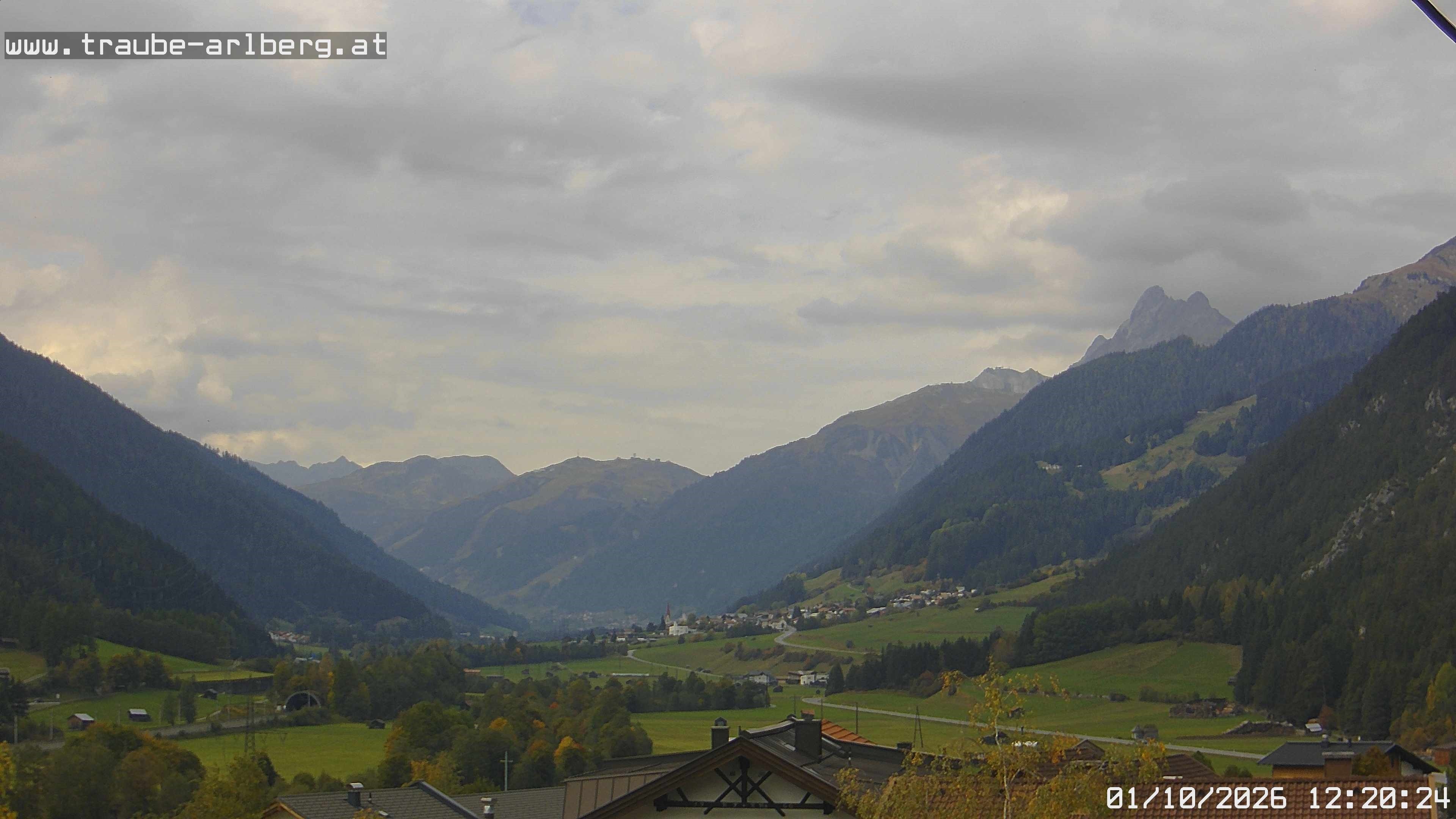 Archiv Foto Webcam Pettneu, Gasthof Traube