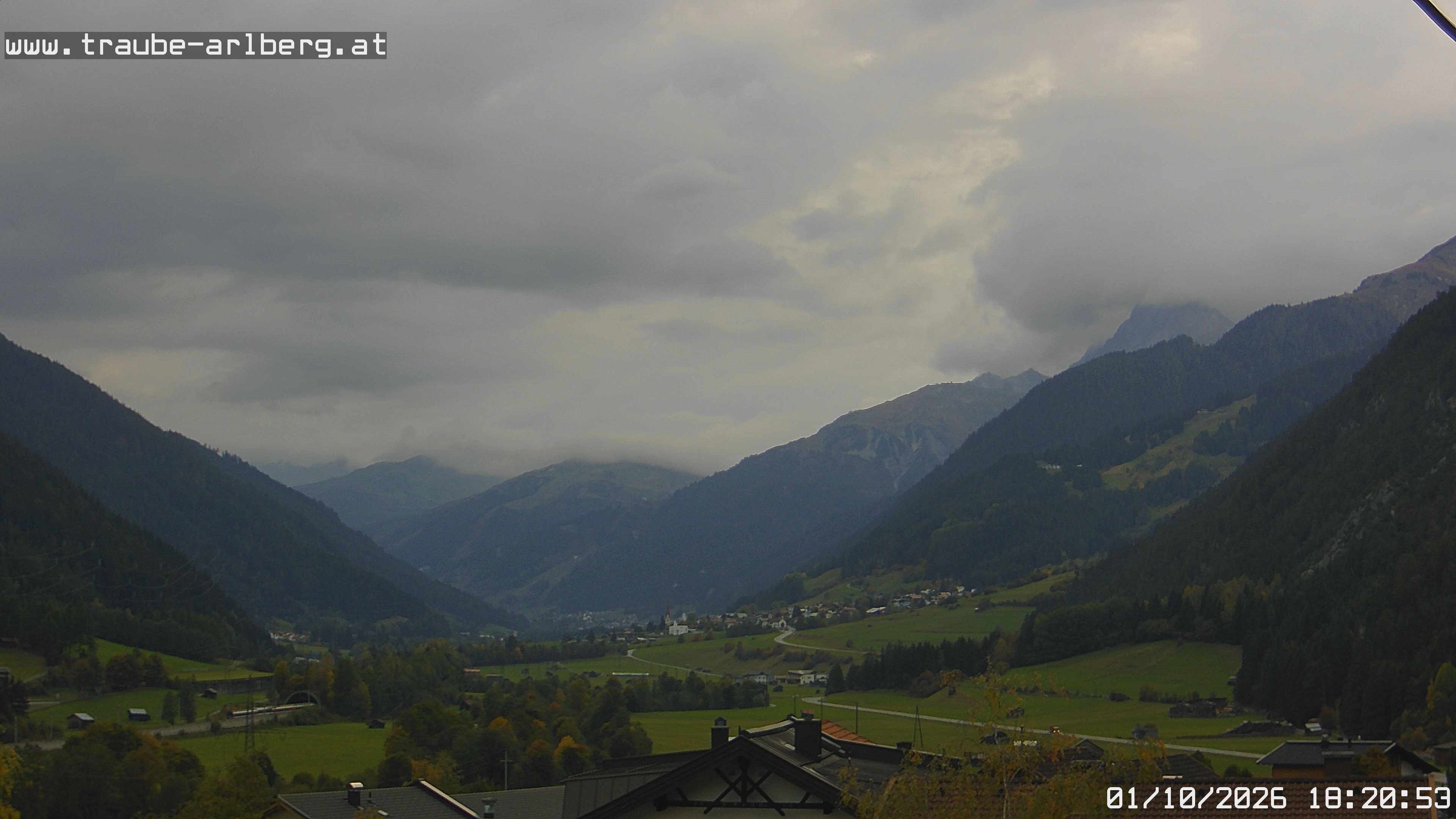 Archiv Foto Webcam Pettneu, Gasthof Traube