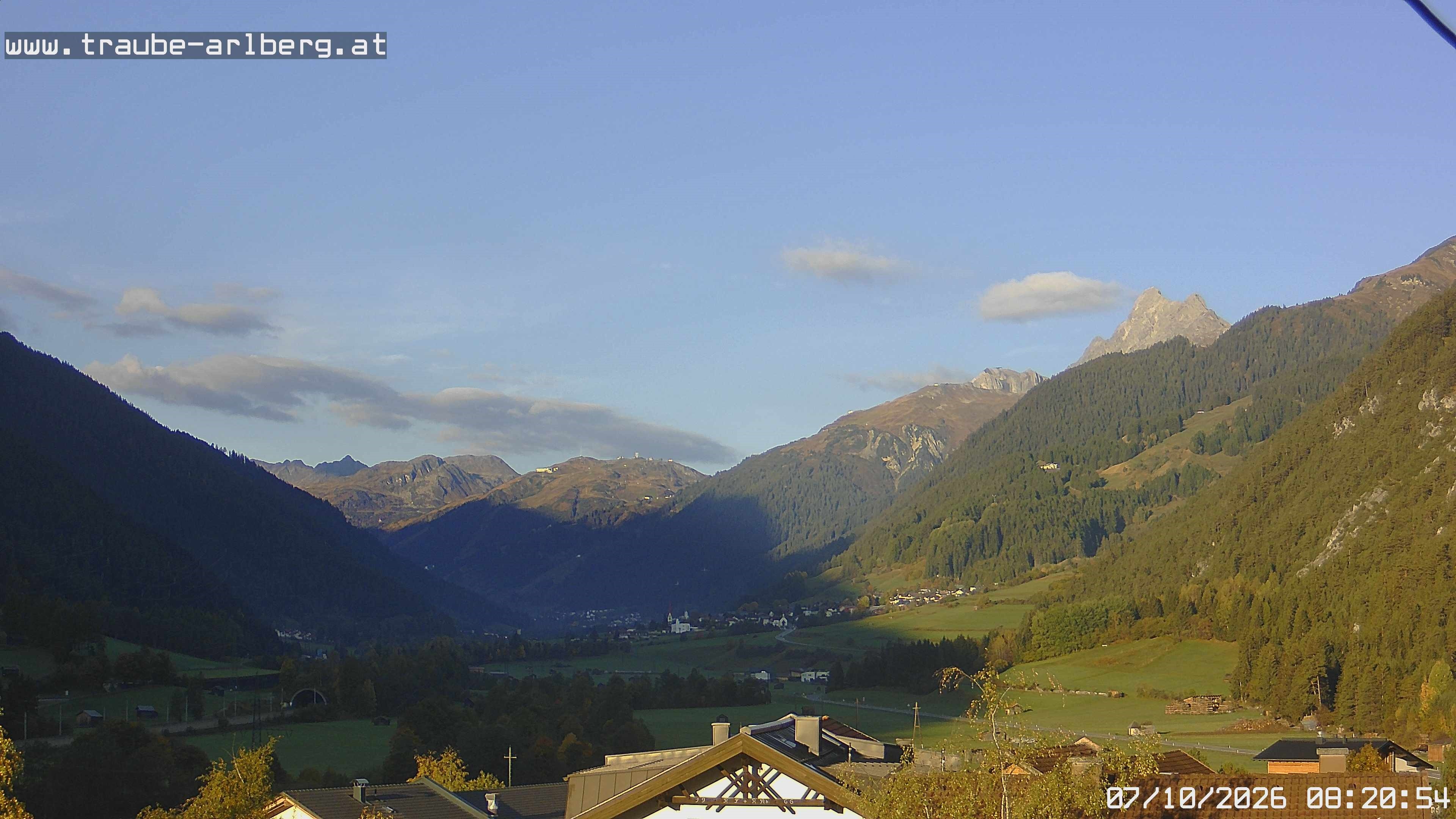 Archiv Foto Webcam Pettneu, Gasthof Traube