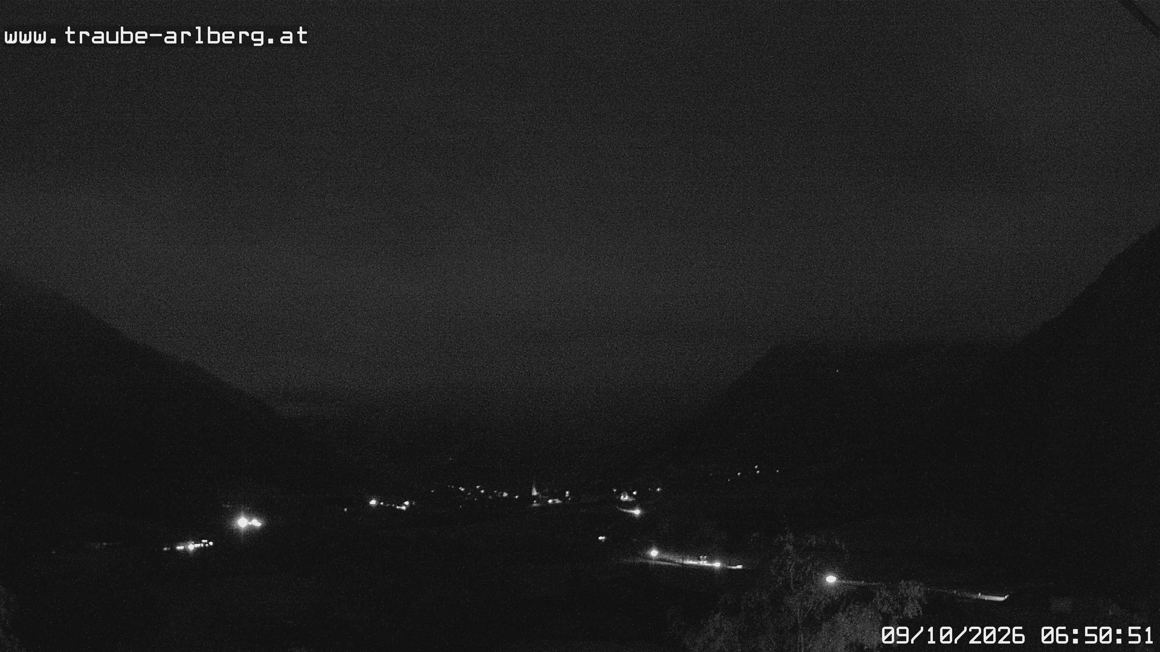 Archiv Foto Webcam Pettneu, Gasthof Traube
