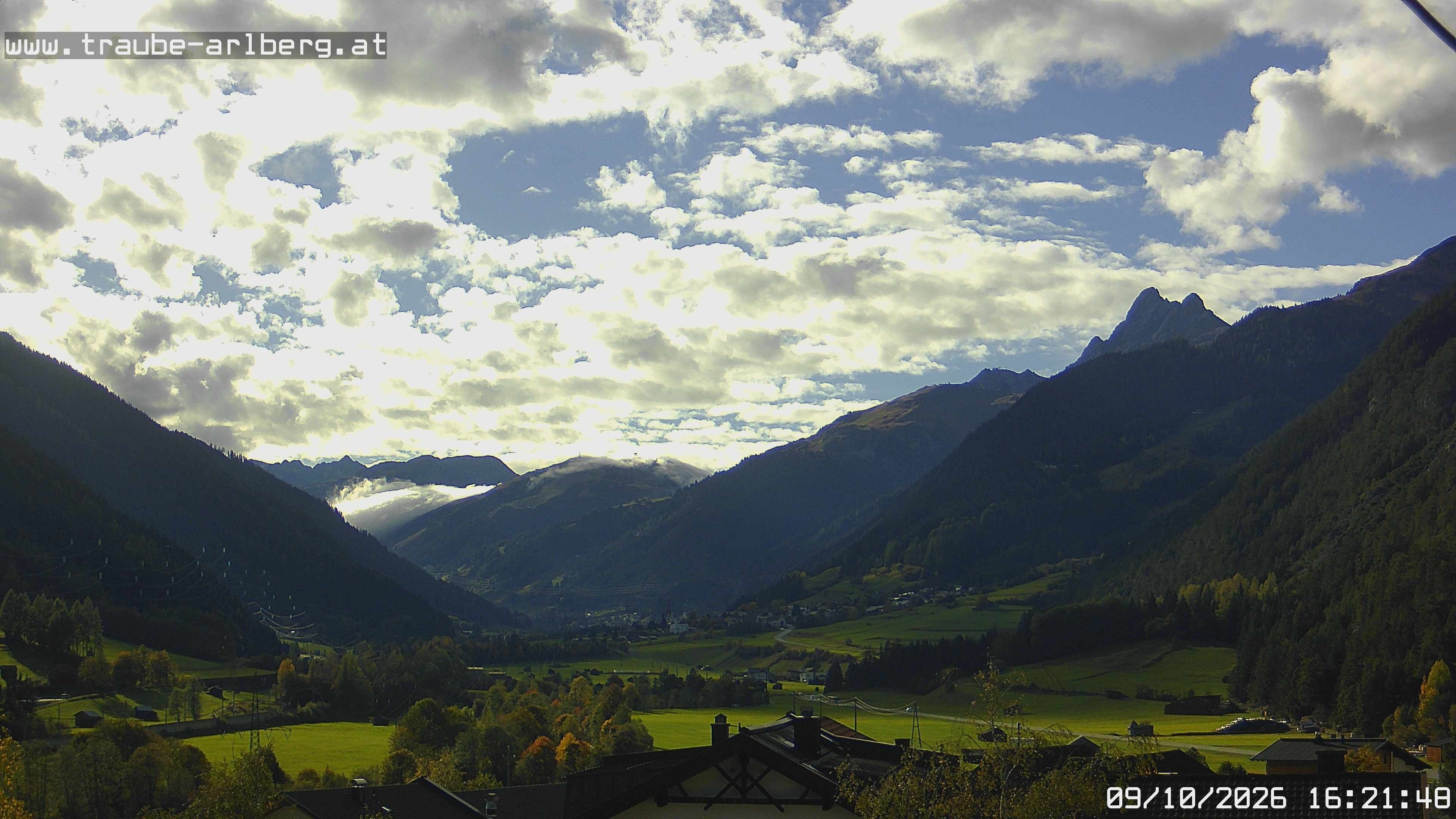 Archiv Foto Webcam Pettneu, Gasthof Traube