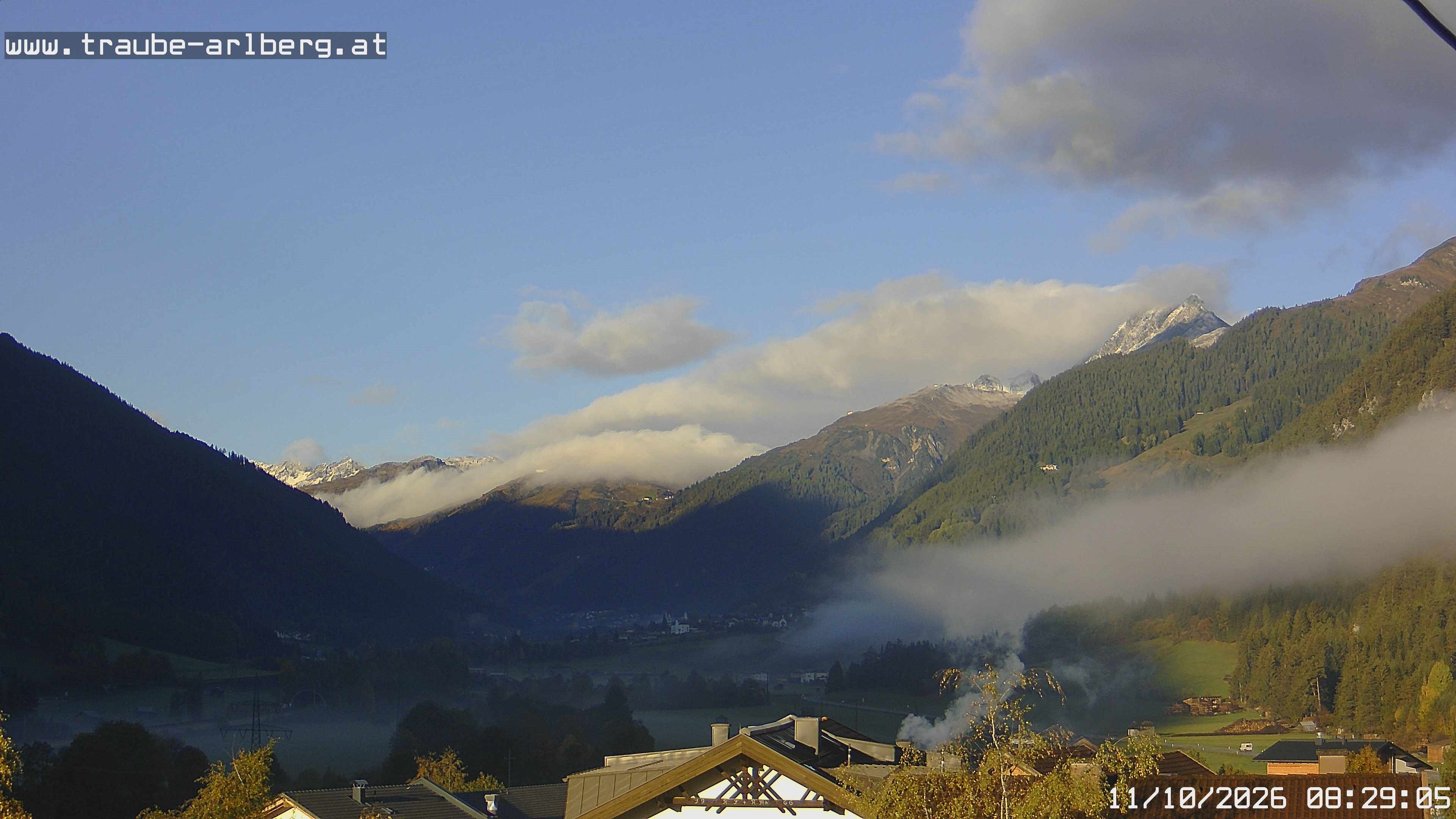 Archived image Webcam guesthouse "Traube", Pettneu