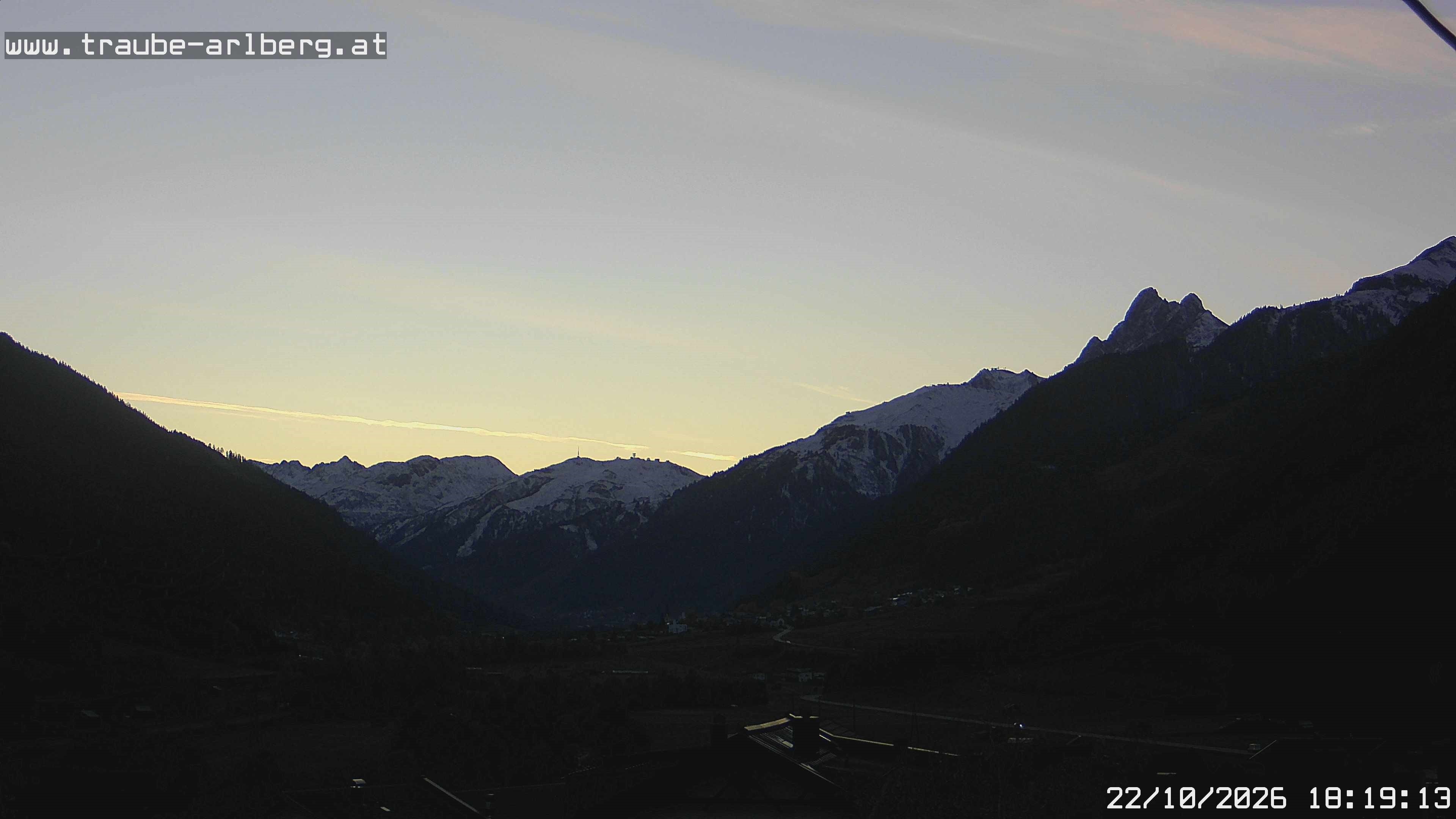 Archiv Foto Webcam Pettneu, Gasthof Traube