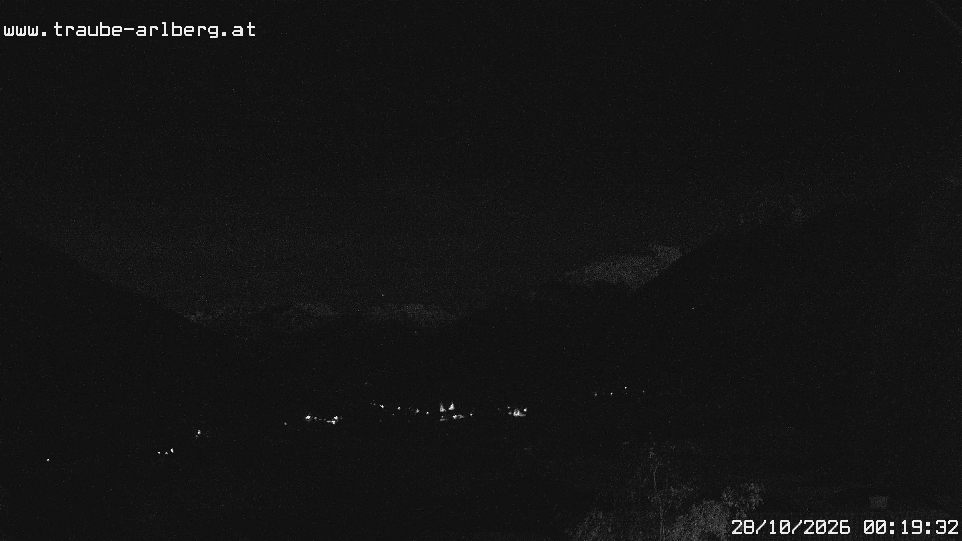 Archived image Webcam guesthouse "Traube", Pettneu