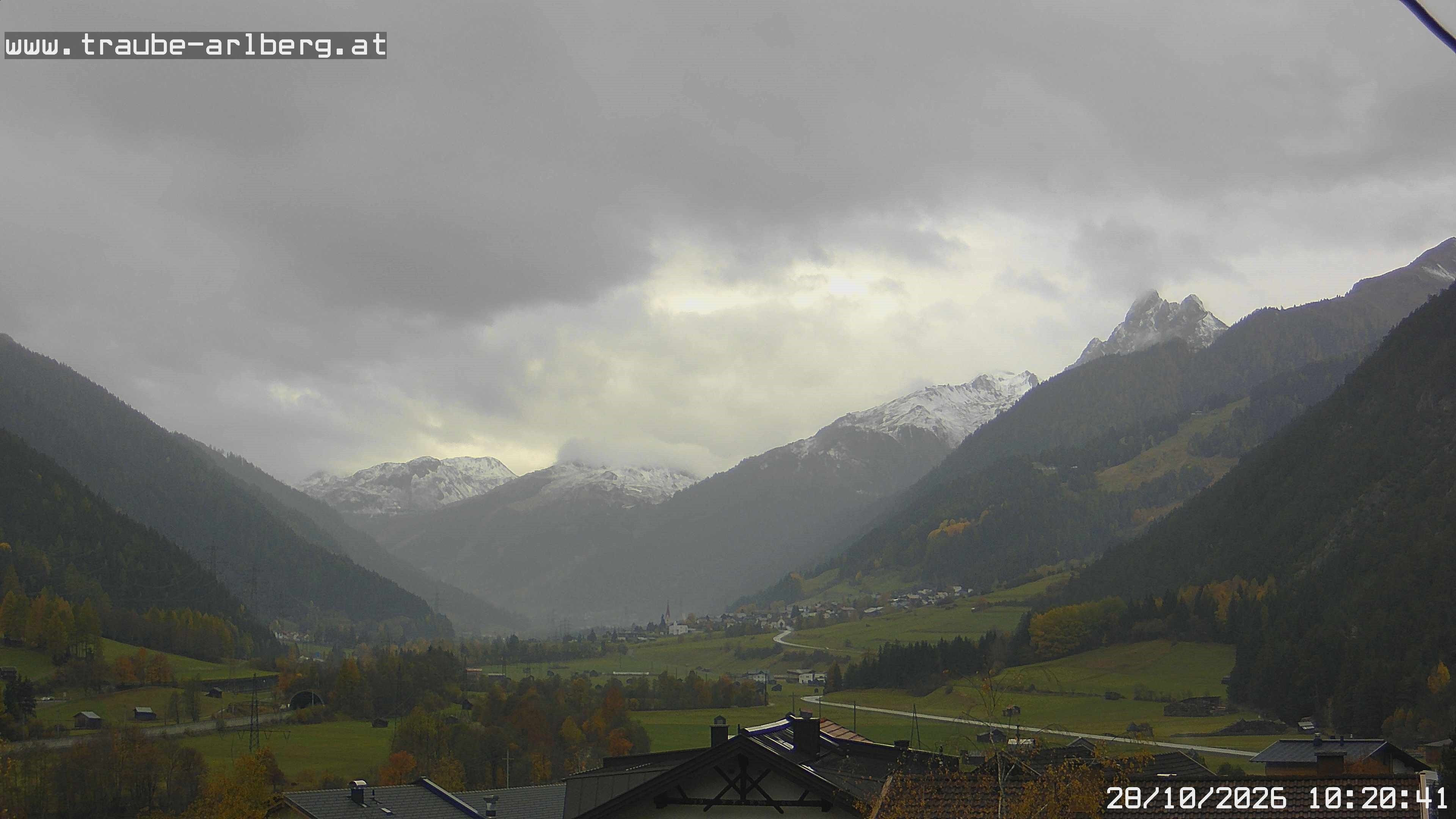 Archived image Webcam guesthouse "Traube", Pettneu