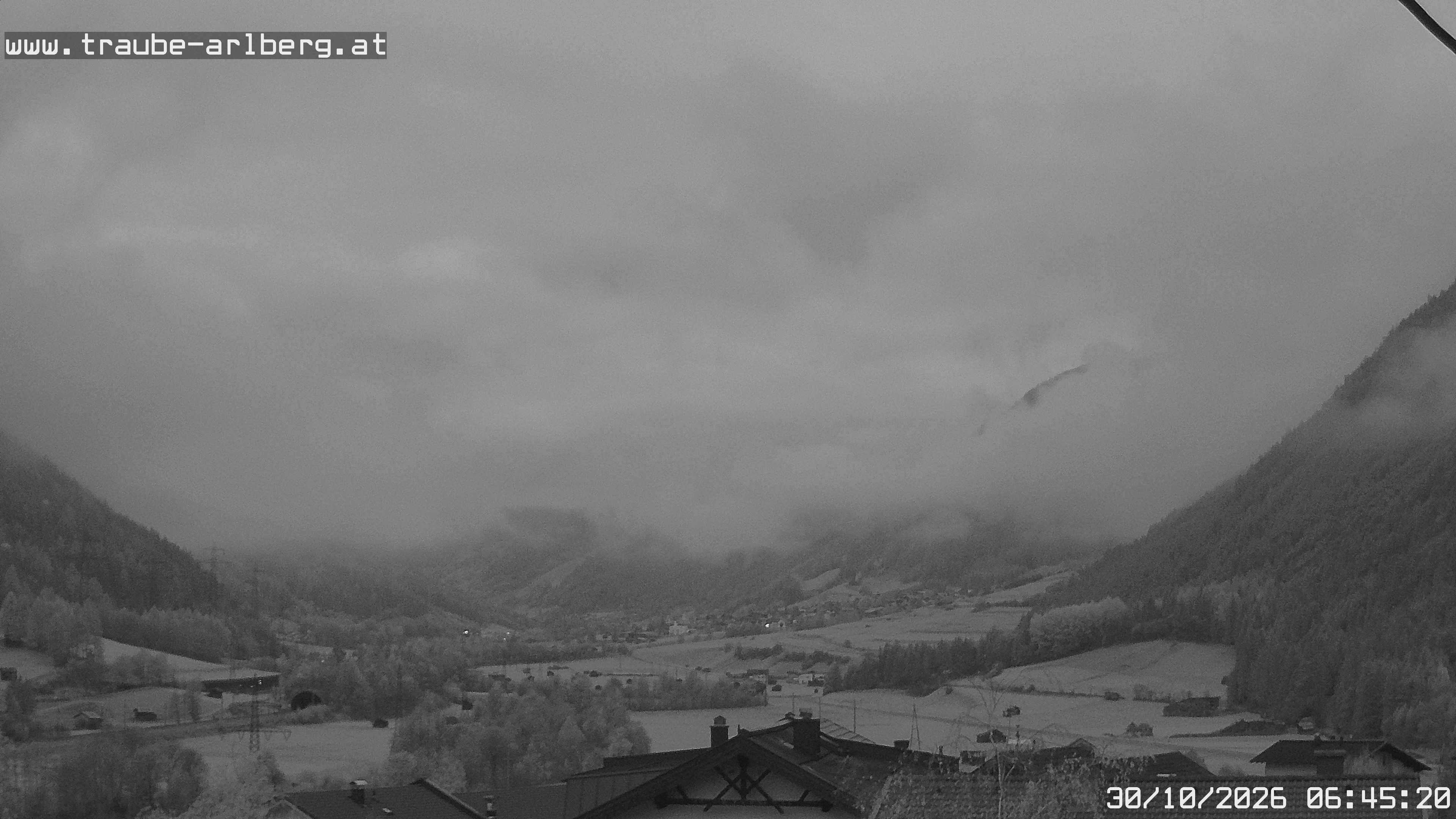 Archiv Foto Webcam Pettneu, Gasthof Traube