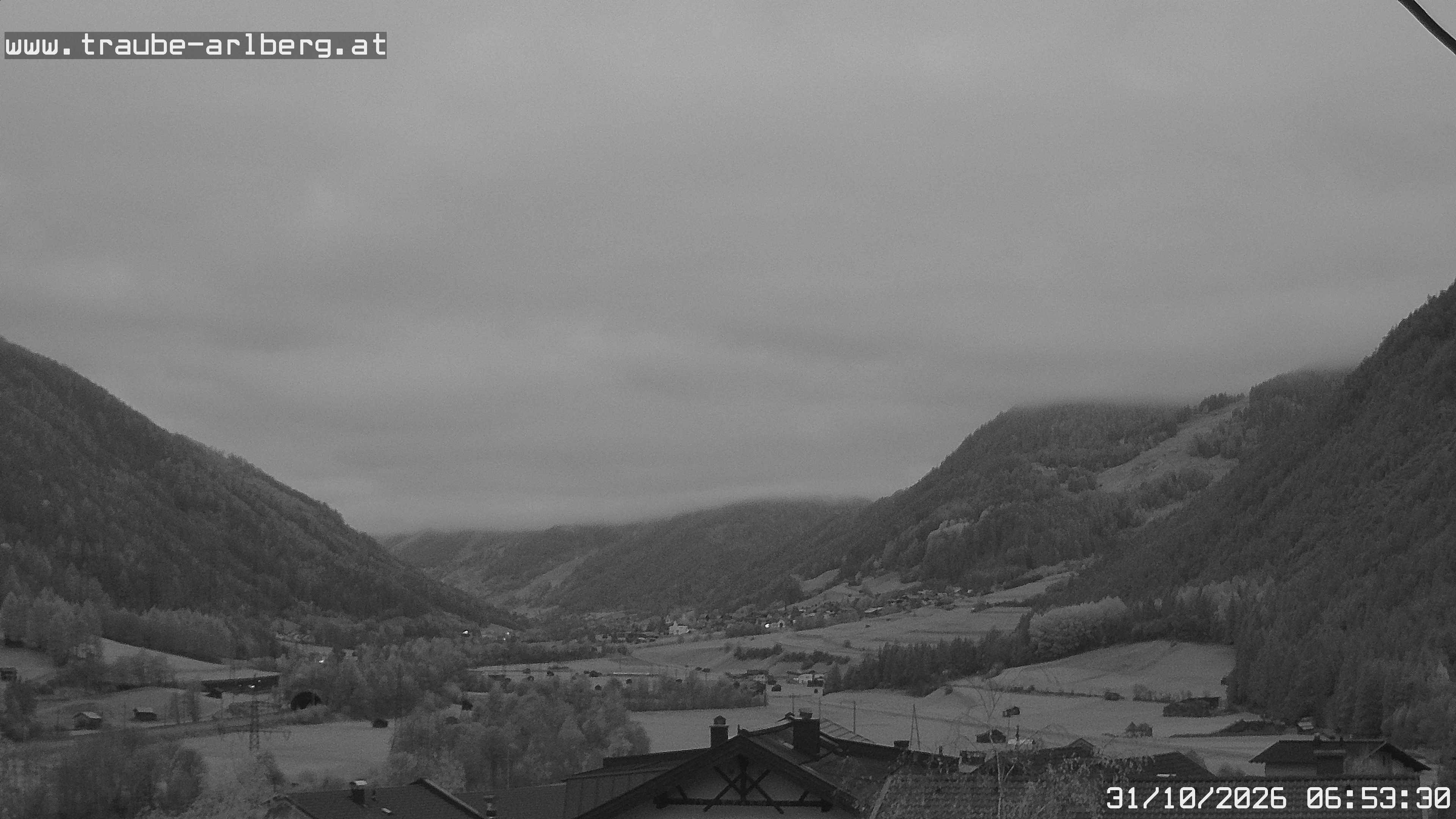 Archiv Foto Webcam Pettneu, Gasthof Traube