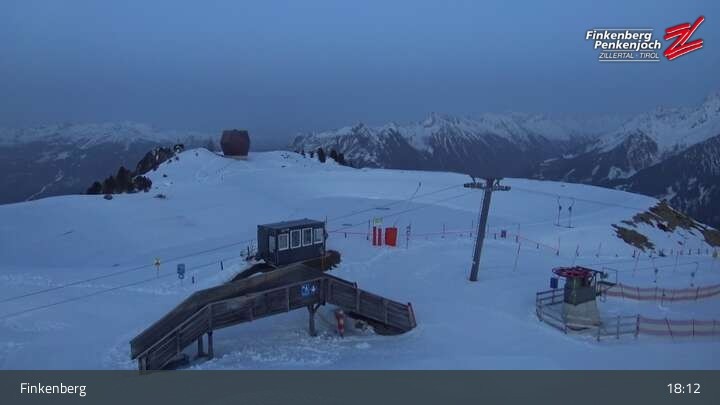 Archived image Webcam Penkenjoch near Finkenberg