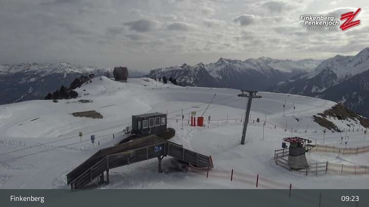 Archived image Webcam Penkenjoch near Finkenberg