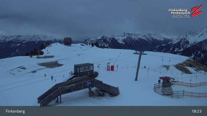 Archiv Foto Webcam Finkenberg: Penkenjoch