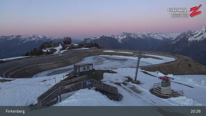 Archiv Foto Webcam Finkenberg: Penkenjoch