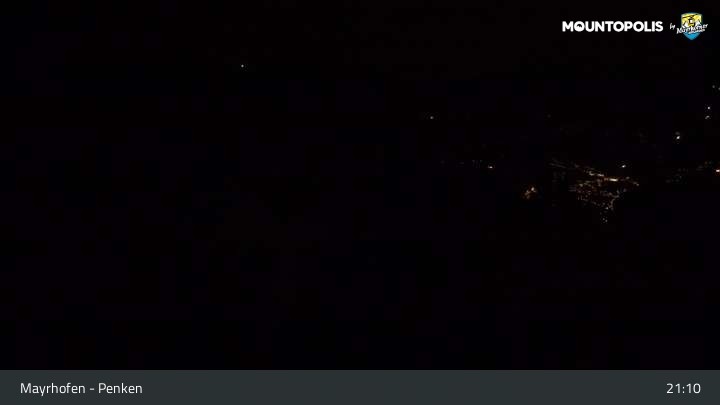Archived image Webcam Mayrhofen - Penkenbahn