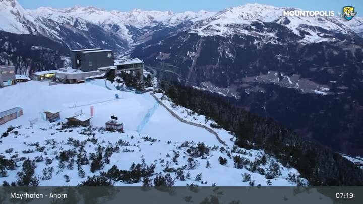 Archiv Foto Webcam Mayrhofen - Bergstation auf dem Ahorn