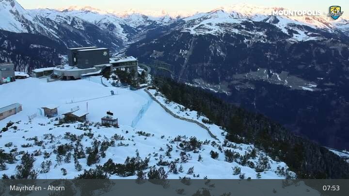 Archiv Foto Webcam Mayrhofen - Bergstation auf dem Ahorn