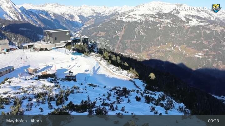 Archiv Foto Webcam Mayrhofen - Bergstation auf dem Ahorn