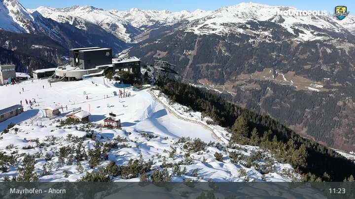 Archiv Foto Webcam Mayrhofen - Bergstation auf dem Ahorn