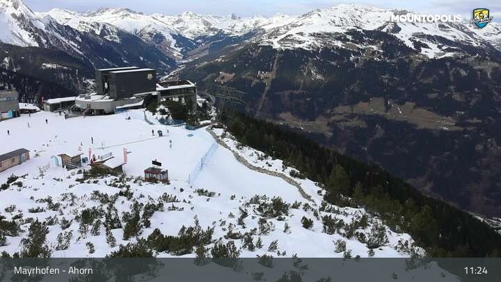 Archiv Foto Webcam Mayrhofen - Bergstation auf dem Ahorn