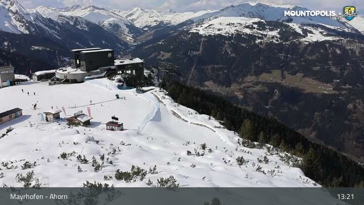 Archiv Foto Webcam Mayrhofen - Bergstation auf dem Ahorn