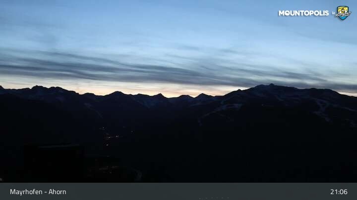 Archived image Webcam Mayrhofen - Mountain station at Ahorn mountain