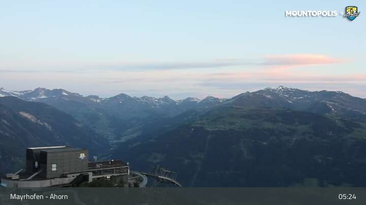 Archiv Foto Webcam Mayrhofen - Bergstation auf dem Ahorn