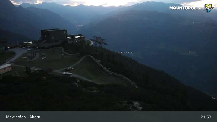 Archiv Foto Webcam Mayrhofen - Bergstation auf dem Ahorn