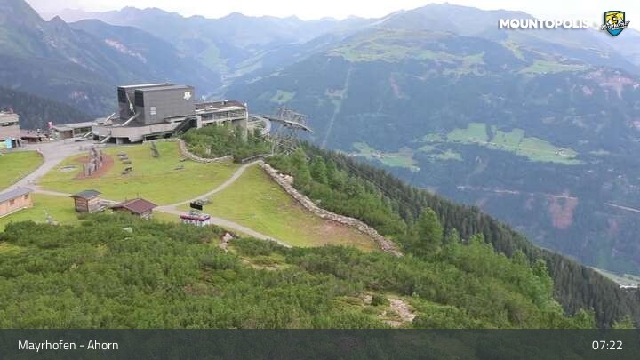 Archiv Foto Webcam Mayrhofen - Bergstation auf dem Ahorn