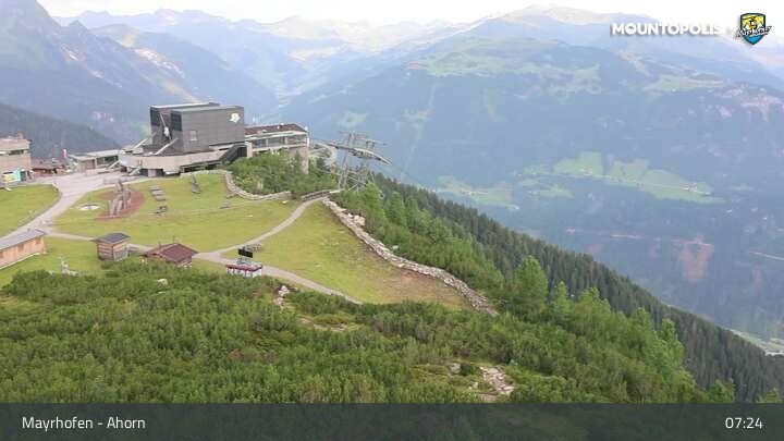 Archiv Foto Webcam Mayrhofen - Bergstation auf dem Ahorn
