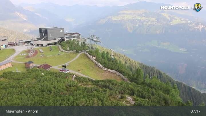 Archiv Foto Webcam Mayrhofen - Bergstation auf dem Ahorn