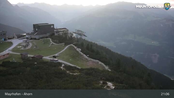 Archiv Foto Webcam Mayrhofen - Bergstation auf dem Ahorn