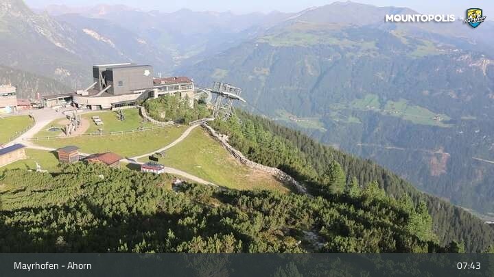 Archiv Foto Webcam Mayrhofen - Bergstation auf dem Ahorn
