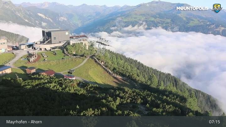 Archiv Foto Webcam Mayrhofen - Bergstation auf dem Ahorn