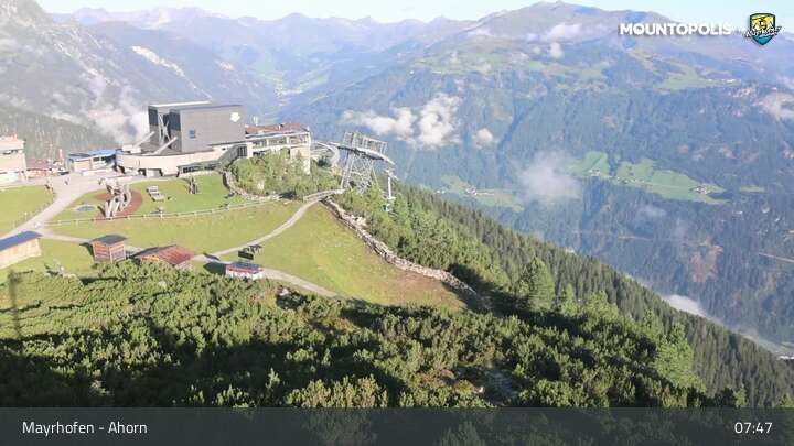 Archiv Foto Webcam Mayrhofen - Bergstation auf dem Ahorn