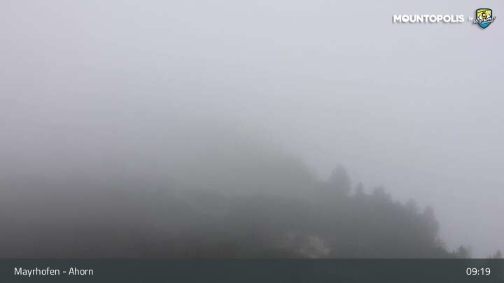 Archived image Webcam Mayrhofen - Mountain station at Ahorn mountain