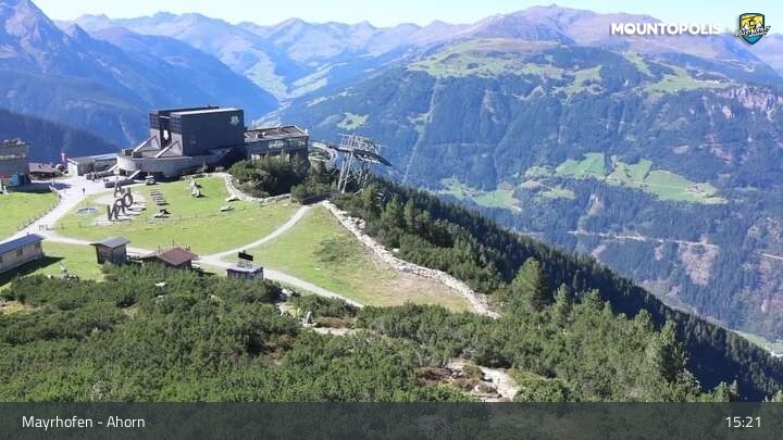 Archiv Foto Webcam Mayrhofen - Bergstation auf dem Ahorn