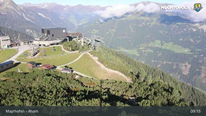 Archived image Webcam Mayrhofen - Mountain station at Ahorn mountain