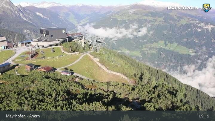 Archiv Foto Webcam Mayrhofen - Bergstation auf dem Ahorn