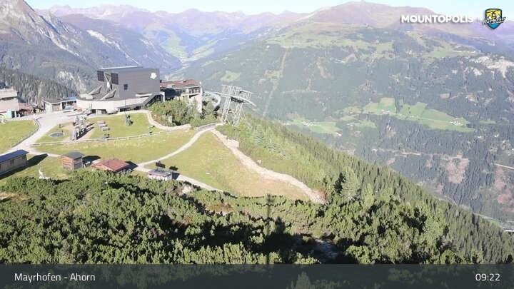 Archiv Foto Webcam Mayrhofen - Bergstation auf dem Ahorn