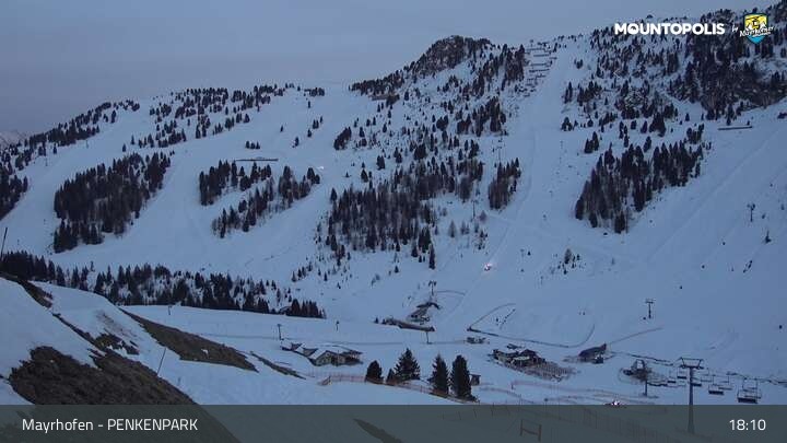 Archived image Webcam Mayrhofen - Horberg mountain