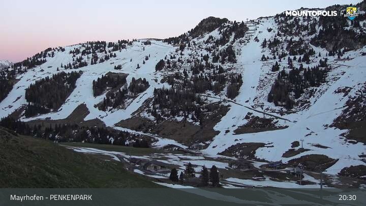 Archived image Webcam Mayrhofen - Horberg mountain