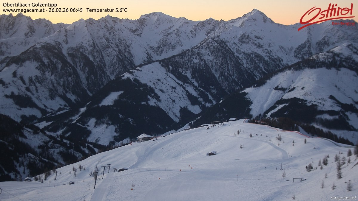 Archived image Webcam Golzentipp mountain in Obertilliach