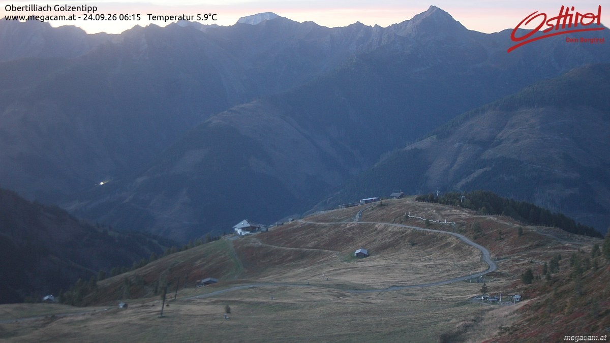Archived image Webcam Golzentipp mountain in Obertilliach