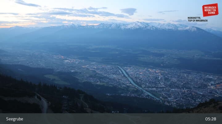 Archiv Foto Webcam Innsbrucker Nordkettenbahnen, Bergstation Seegrube