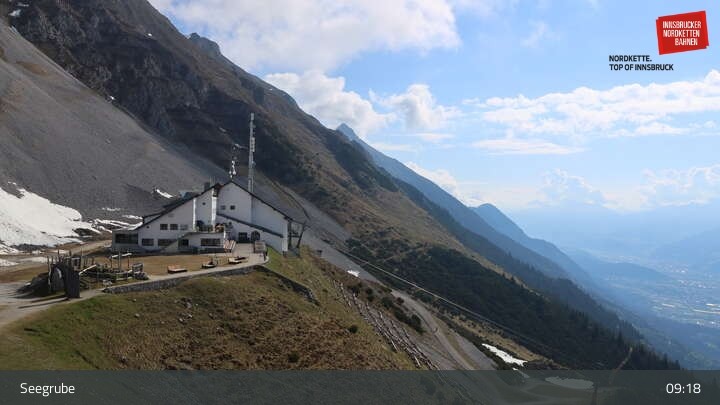 Archiv Foto Webcam Innsbrucker Nordkettenbahnen, Bergstation Seegrube