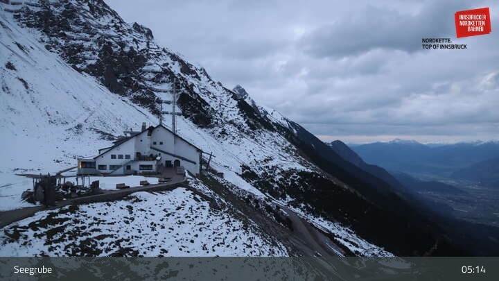 Archiv Foto Webcam Innsbrucker Nordkettenbahnen, Bergstation Seegrube