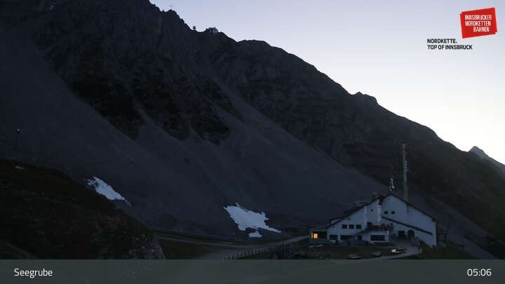 Archiv Foto Webcam Innsbrucker Nordkettenbahnen, Bergstation Seegrube