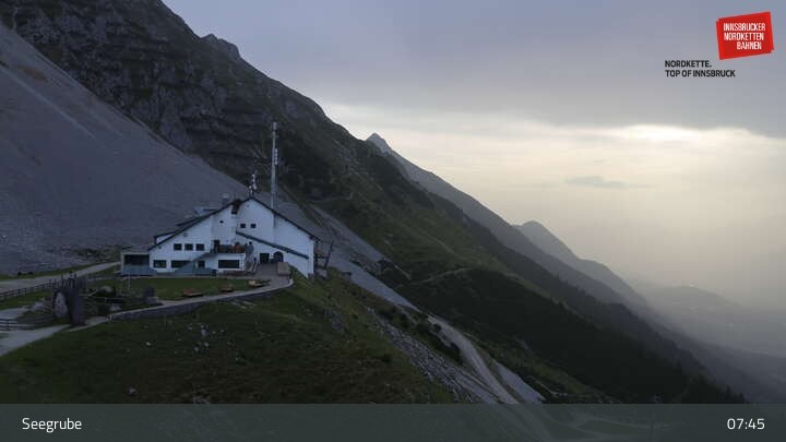 Archiv Foto Webcam Innsbrucker Nordkettenbahnen, Bergstation Seegrube