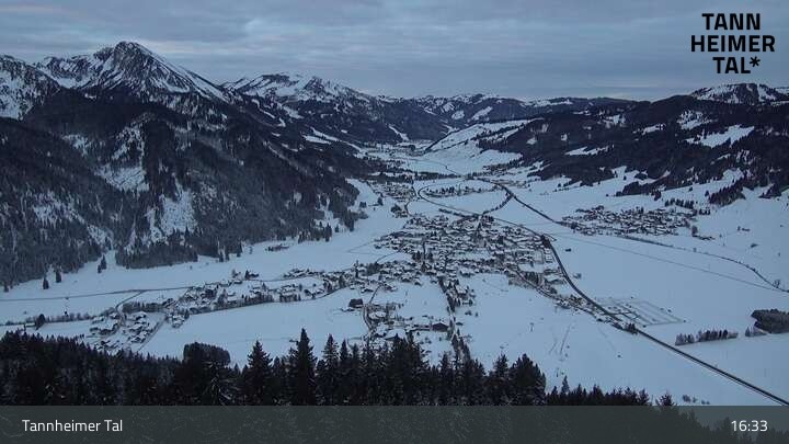 Archived image Webcam Tannheim: Mid sSation Neunerkoepfle