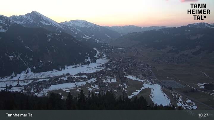 Archived image Webcam Tannheim: Mid sSation Neunerkoepfle