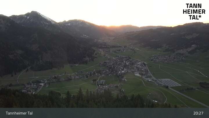 Archived image Webcam Tannheim: Mid sSation Neunerkoepfle